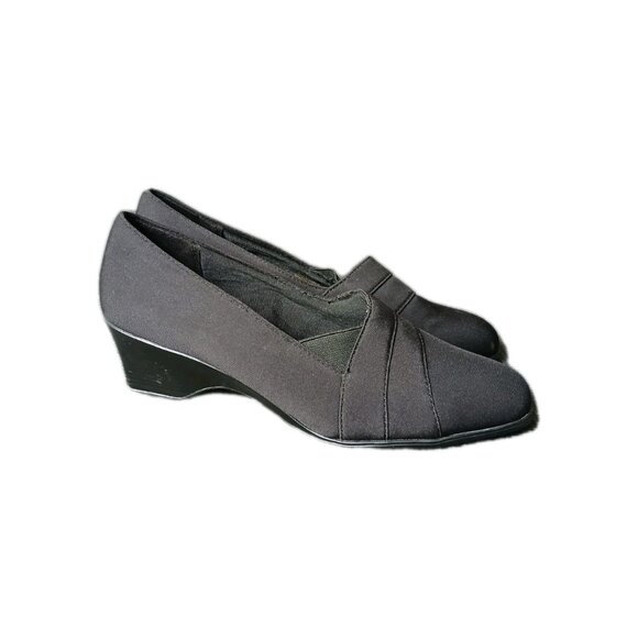 Life Stride Womens 7.5 Black Slip On Low Wedge Dress Heels Shoes Classic Office - Picture 6 of 8